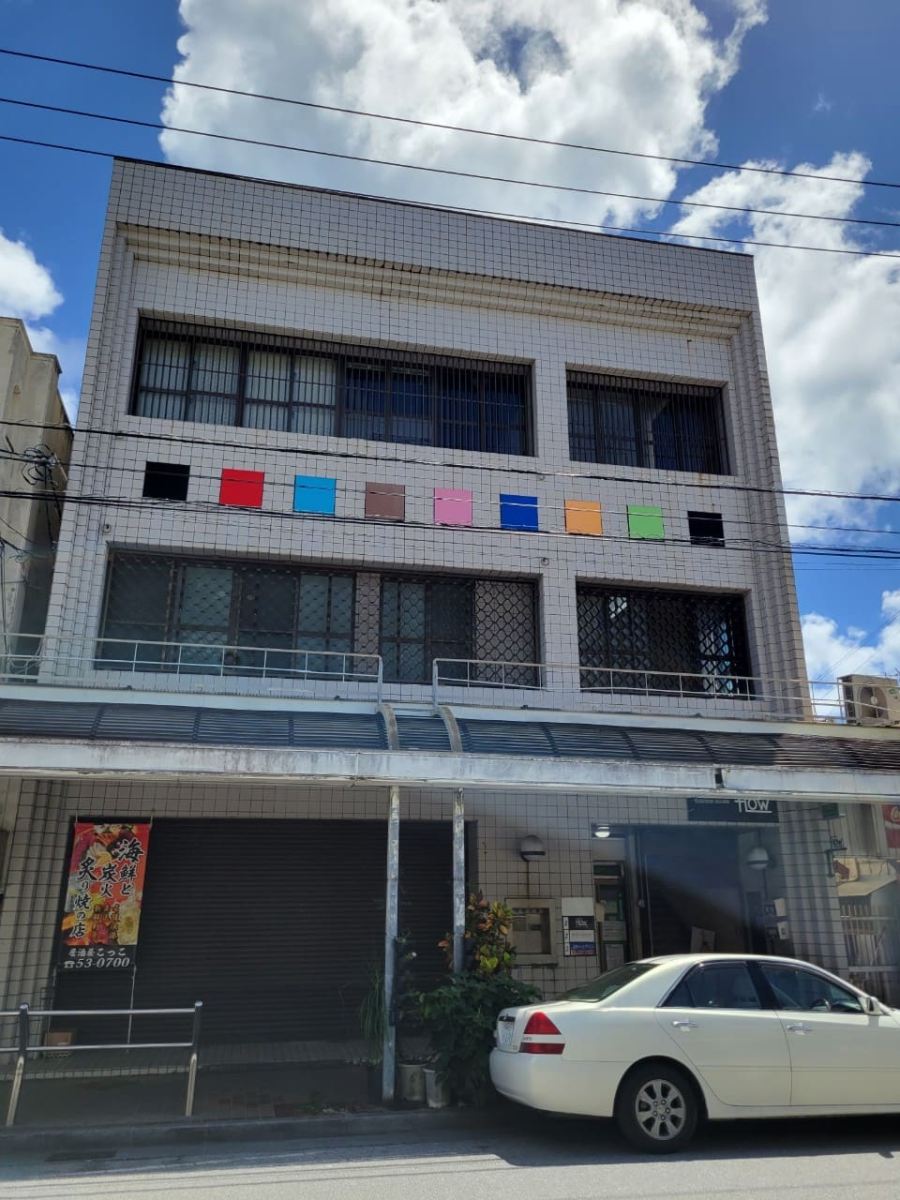 line_1066152231051901