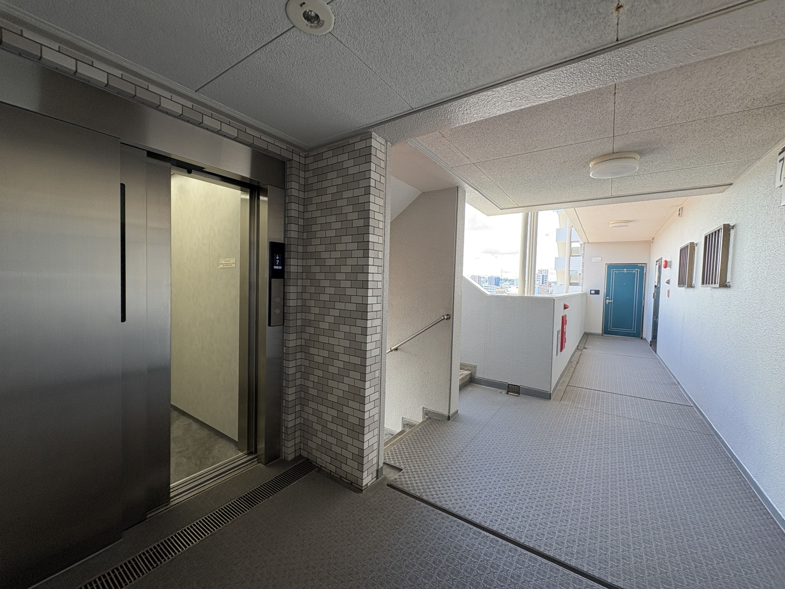 bayview702-5